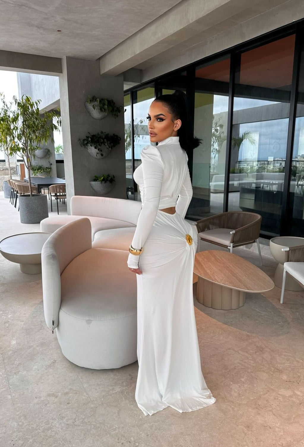 SET BLANCO ELGANTE CON ACCESORIOS DORADO